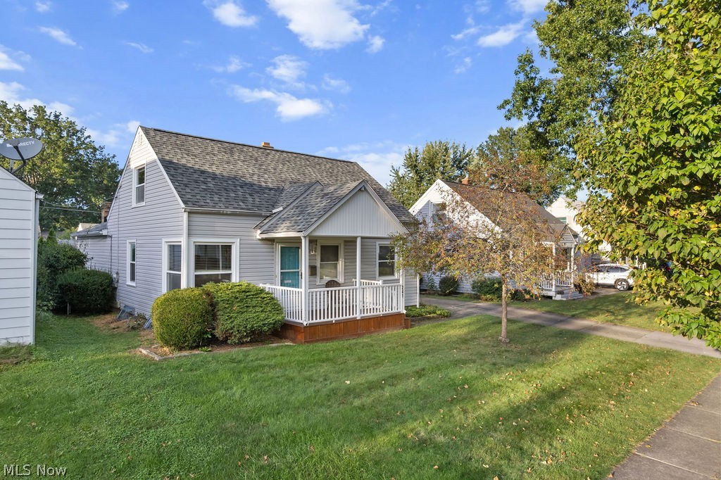 241 Van Buren Avenue Property Photo 1