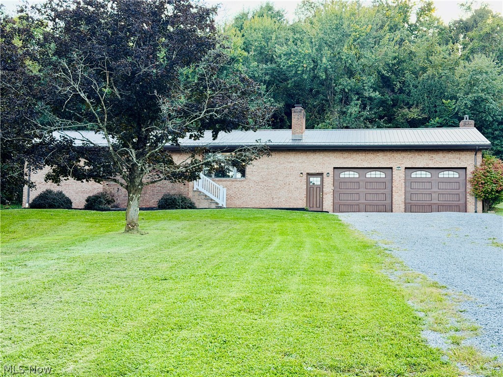 1674 Township Highway 244 Property Photo 2