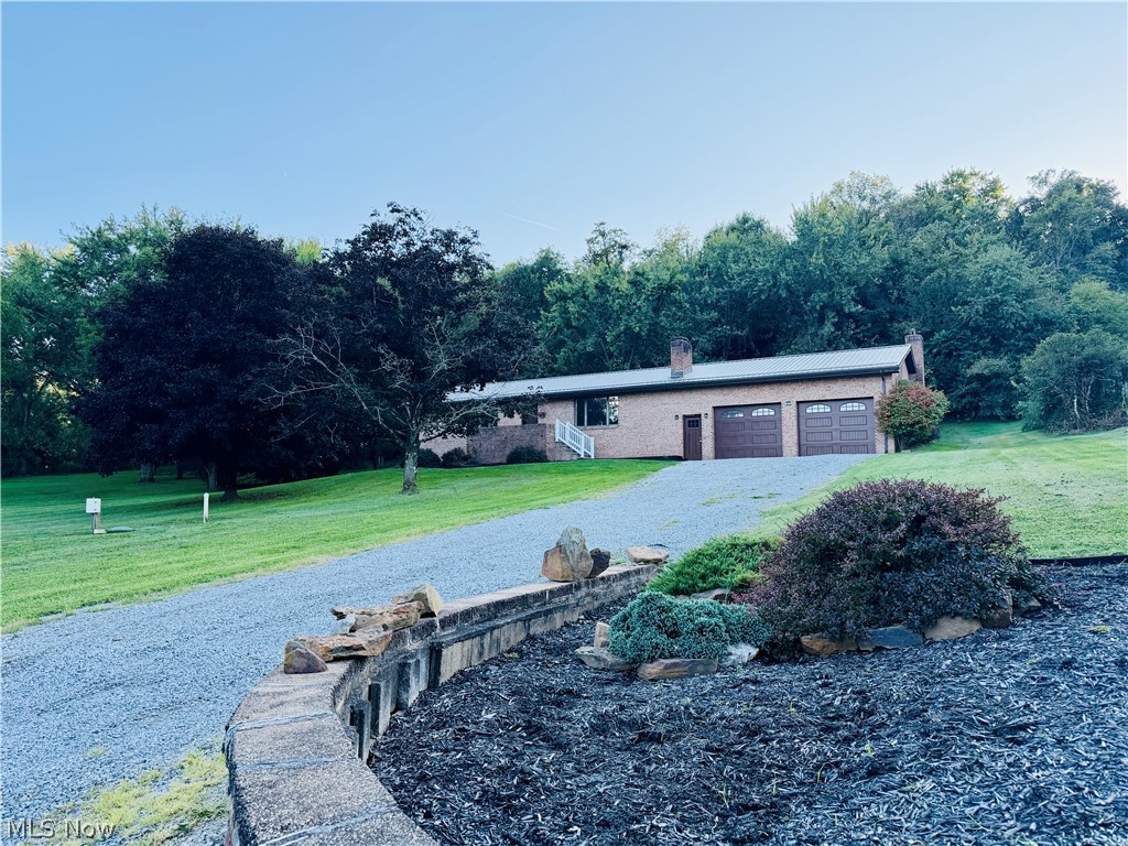 1674 Township Highway 244 Property Photo 3