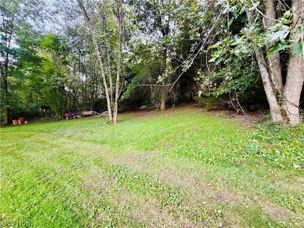 1674 Township Highway 244 Property Photo 9