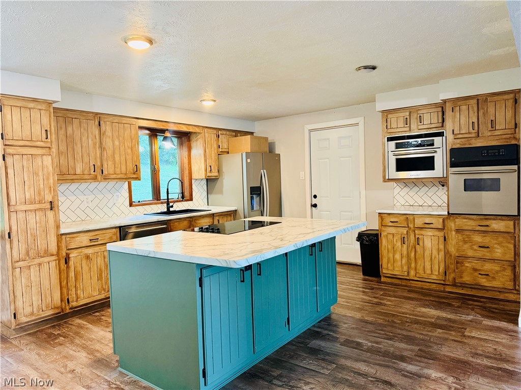 1674 Township Highway 244 Property Photo 13