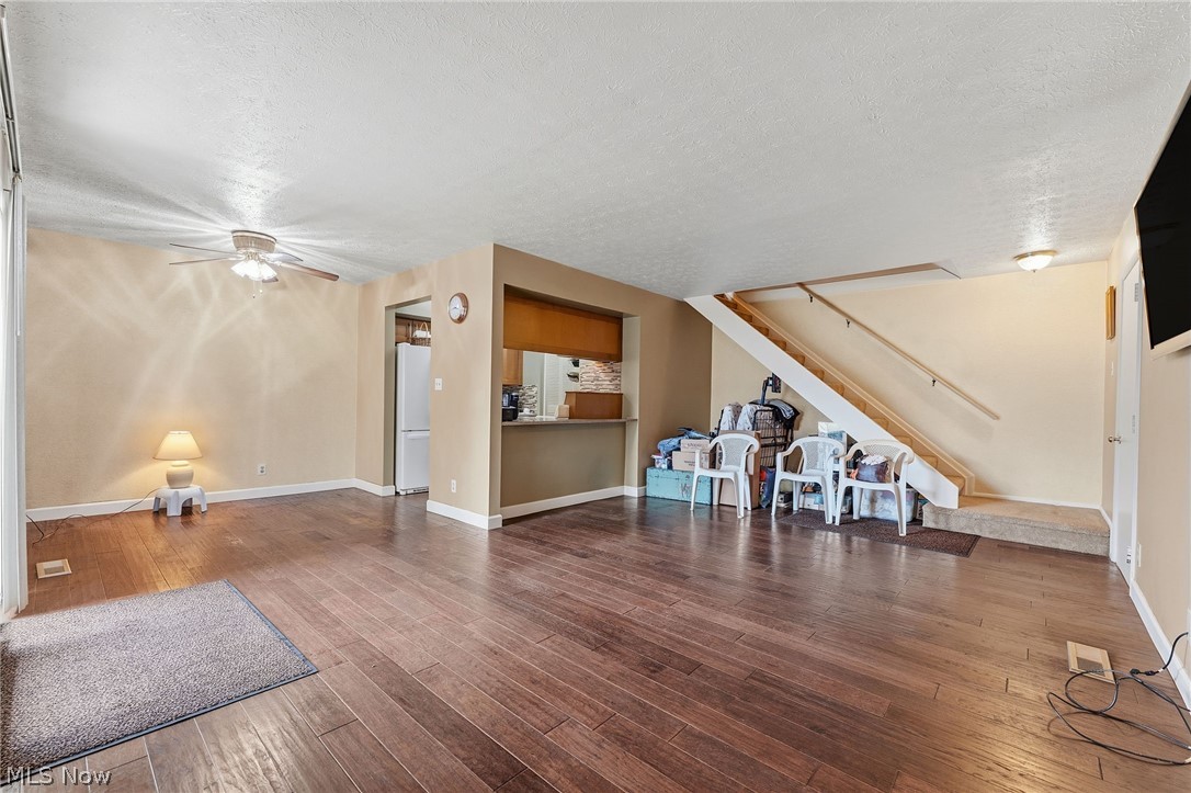 6864 Beacon Drive D Property Photo 6