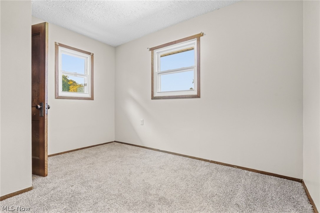 113 W 1st Street Property Photo 25