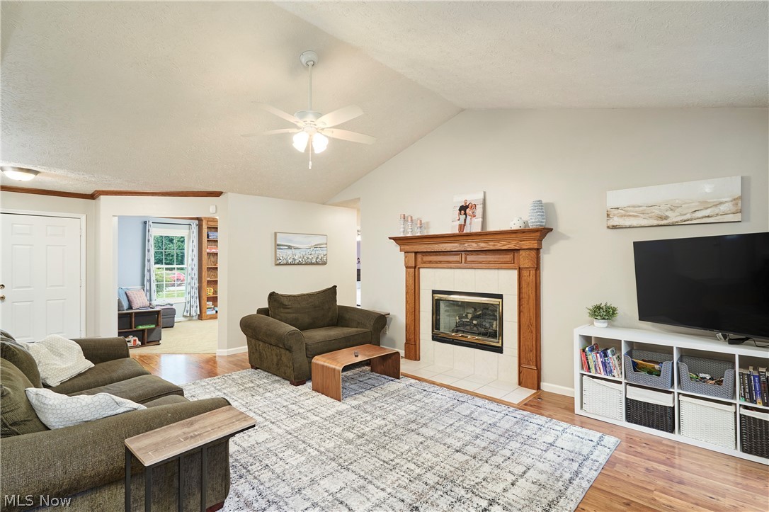 3799 Hillbrook Drive Property Photo 6