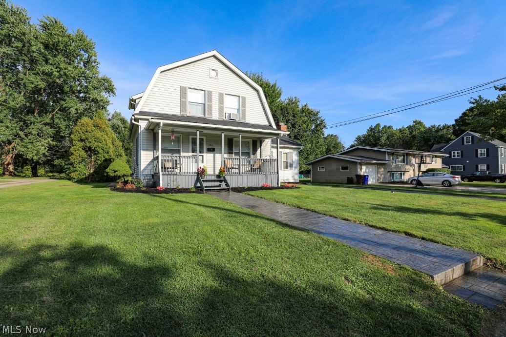 526 N Freedom Street Property Photo 1