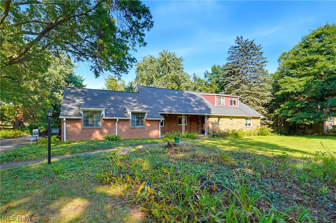 3217 Fulton Drive NW Property Photo 1