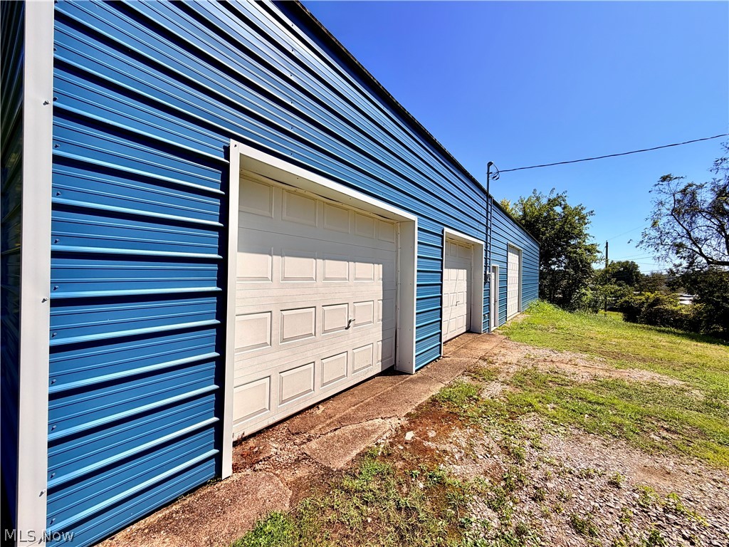 532 8th Property Photo 3