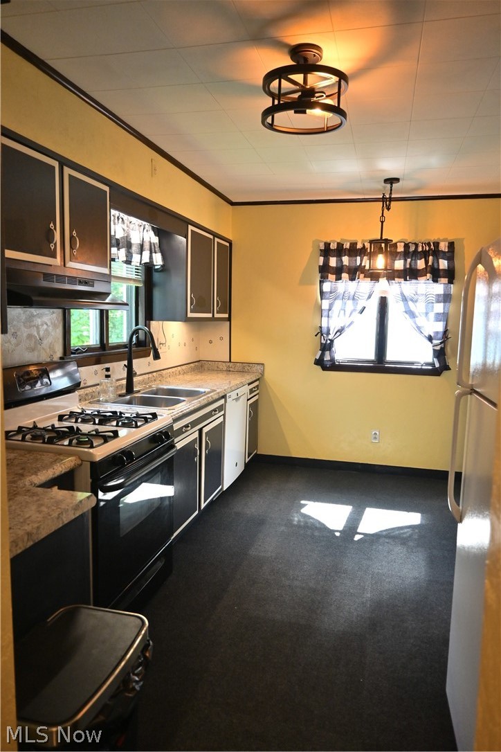 842 Day Street Property Photo 7
