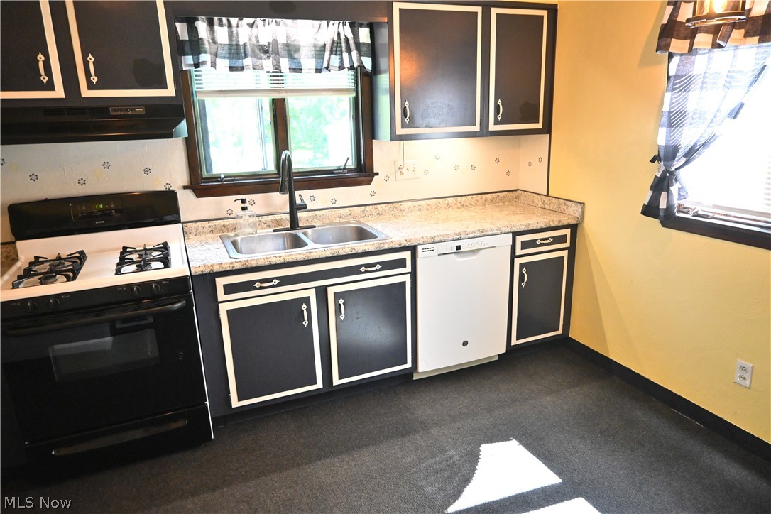 842 Day Street Property Photo 9