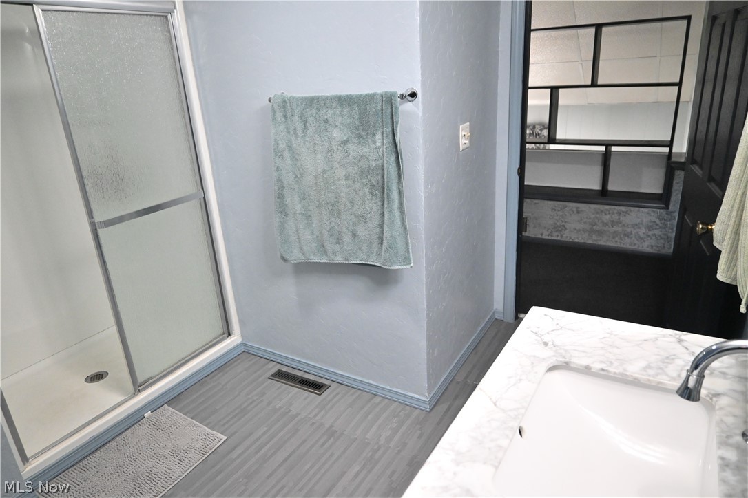 842 Day Street Property Photo 18