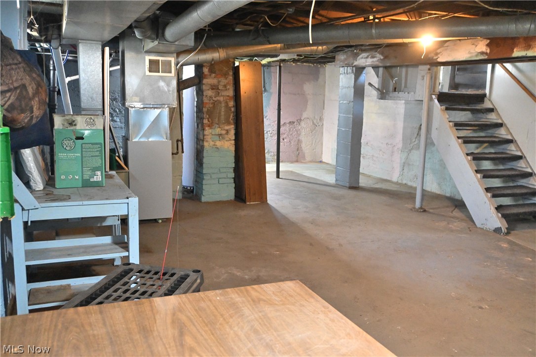 842 Day Street Property Photo 29