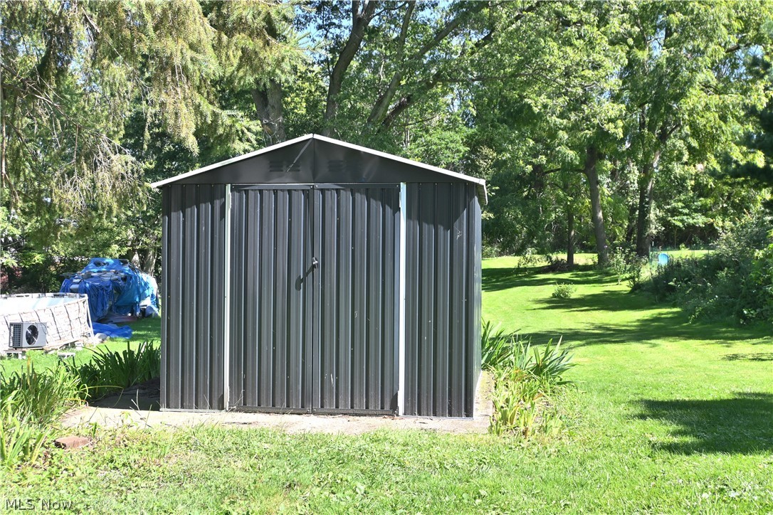 842 Day Street Property Photo 34