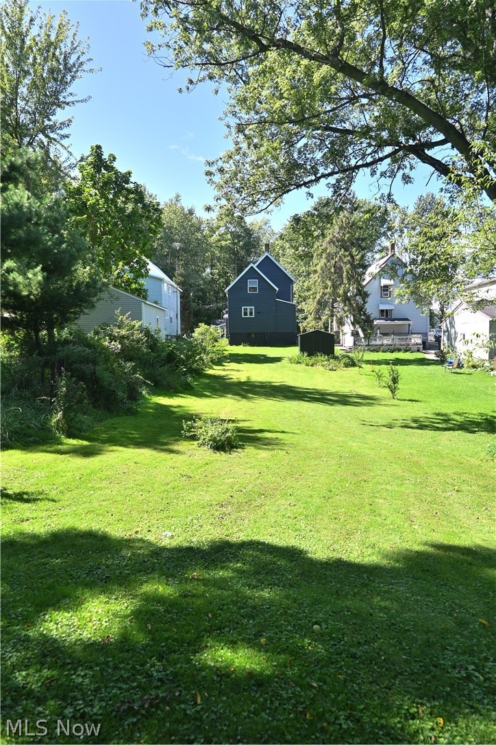 842 Day Street Property Photo 35