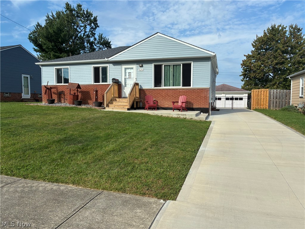 7270 Glenn Oval Drive