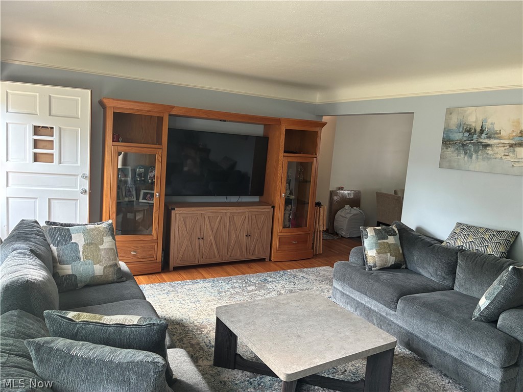 7270 Glenn Oval Drive Property Photo 19
