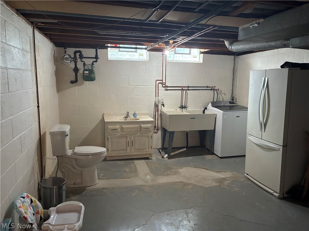 7270 Glenn Oval Drive Property Photo 24