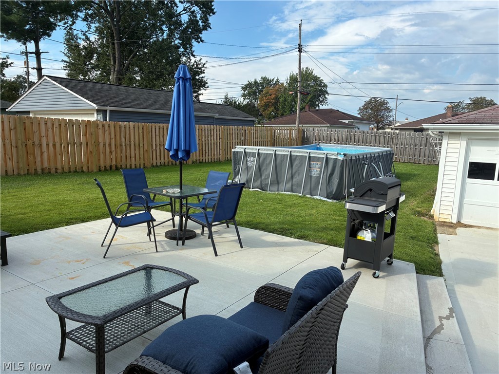 7270 Glenn Oval Drive Property Photo 28