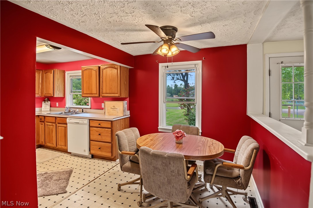5540 Charleston Property Photo 8