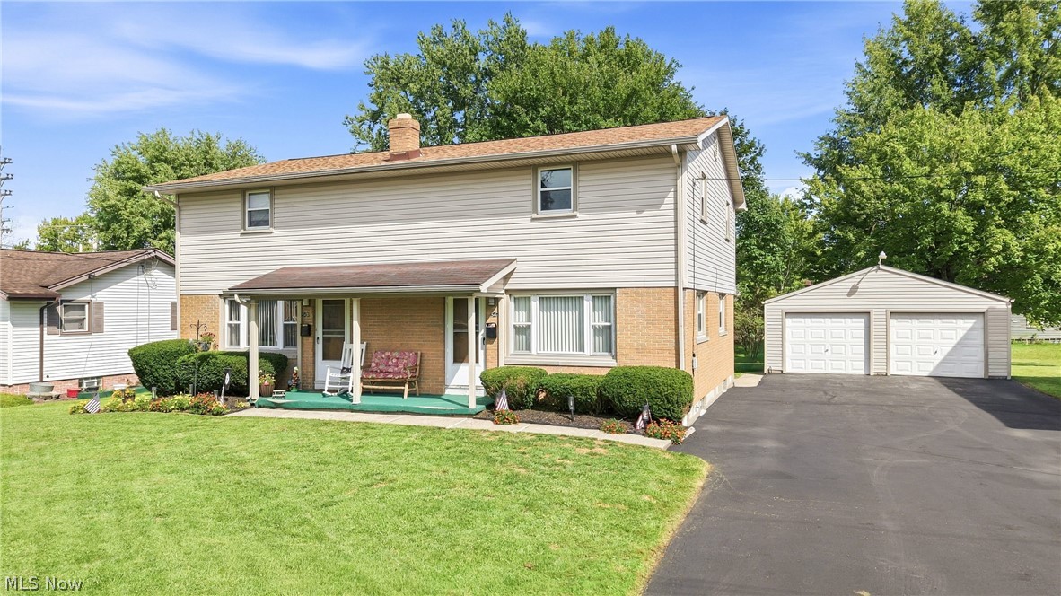 547 Gladys Street Property Photo 2