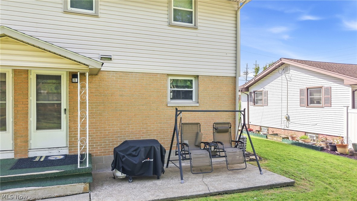 547 Gladys Street Property Photo 11