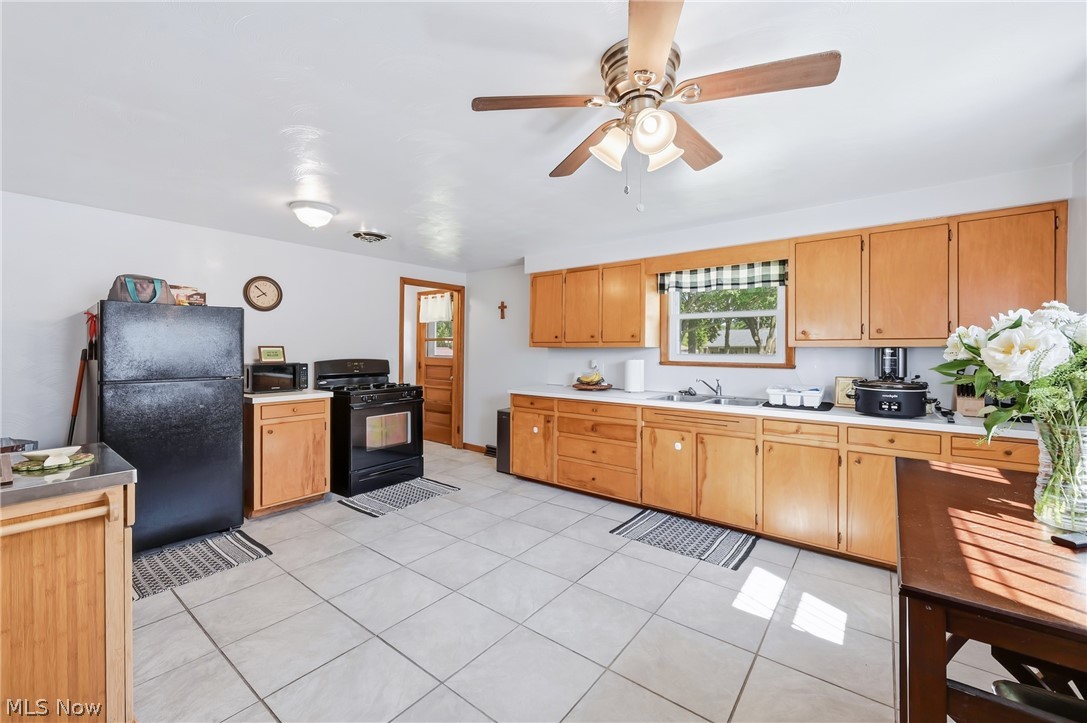 547 Gladys Street Property Photo 20