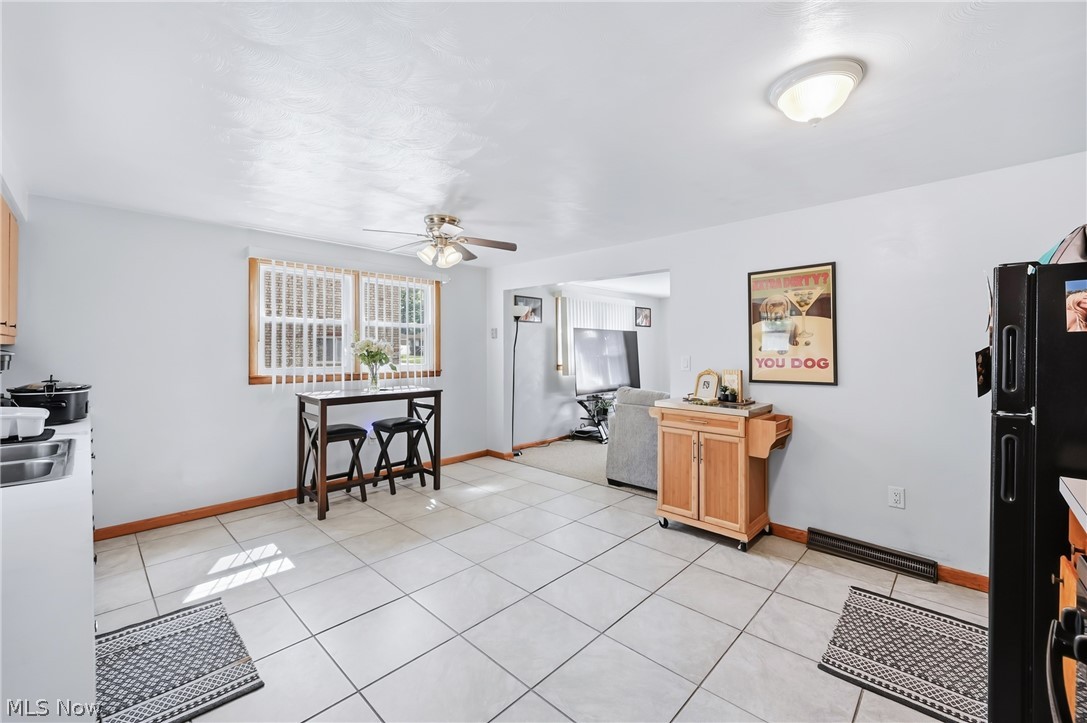 547 Gladys Street Property Photo 22
