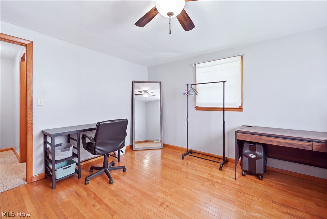 547 Gladys Street Property Photo 27