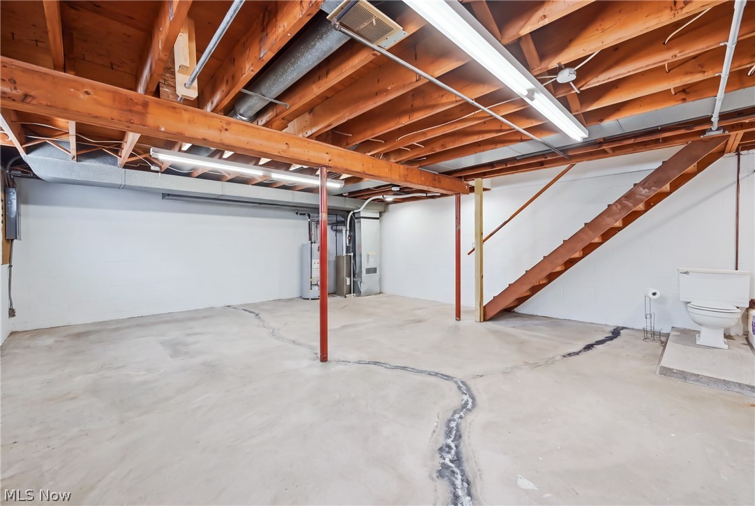 547 Gladys Street Property Photo 31