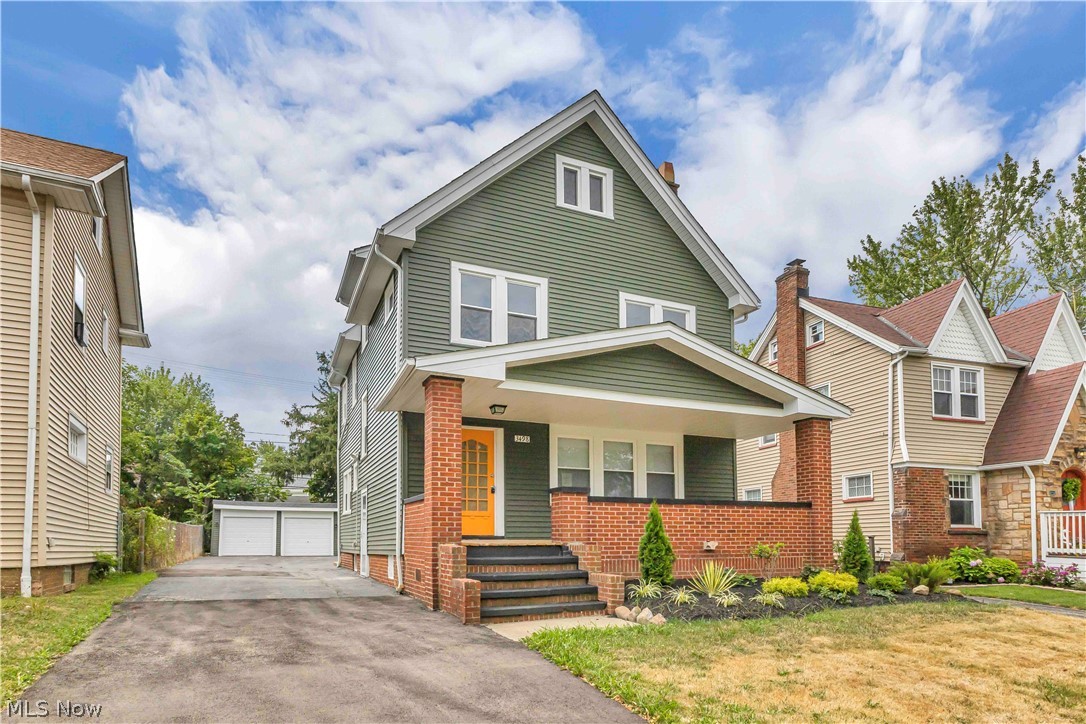 3498 Tullamore Road Property Photo 1