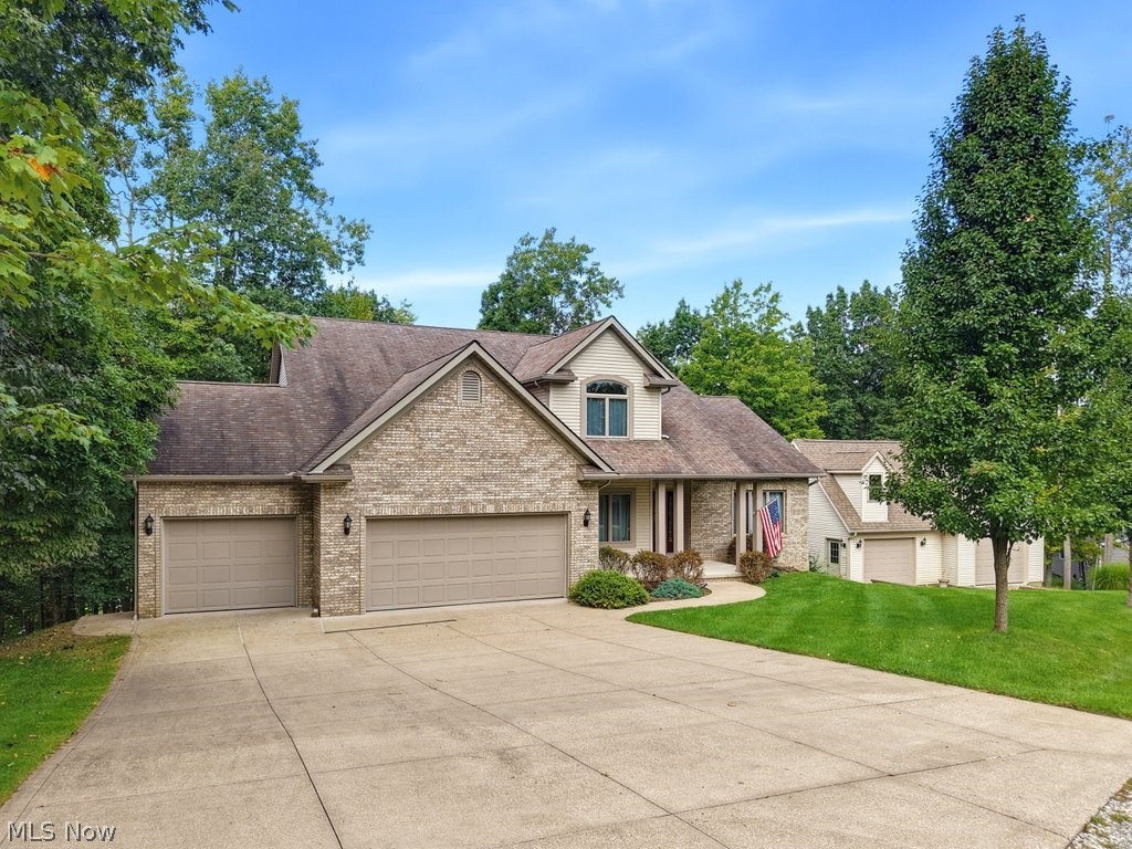 10 Cayuga Trail Property Photo 2
