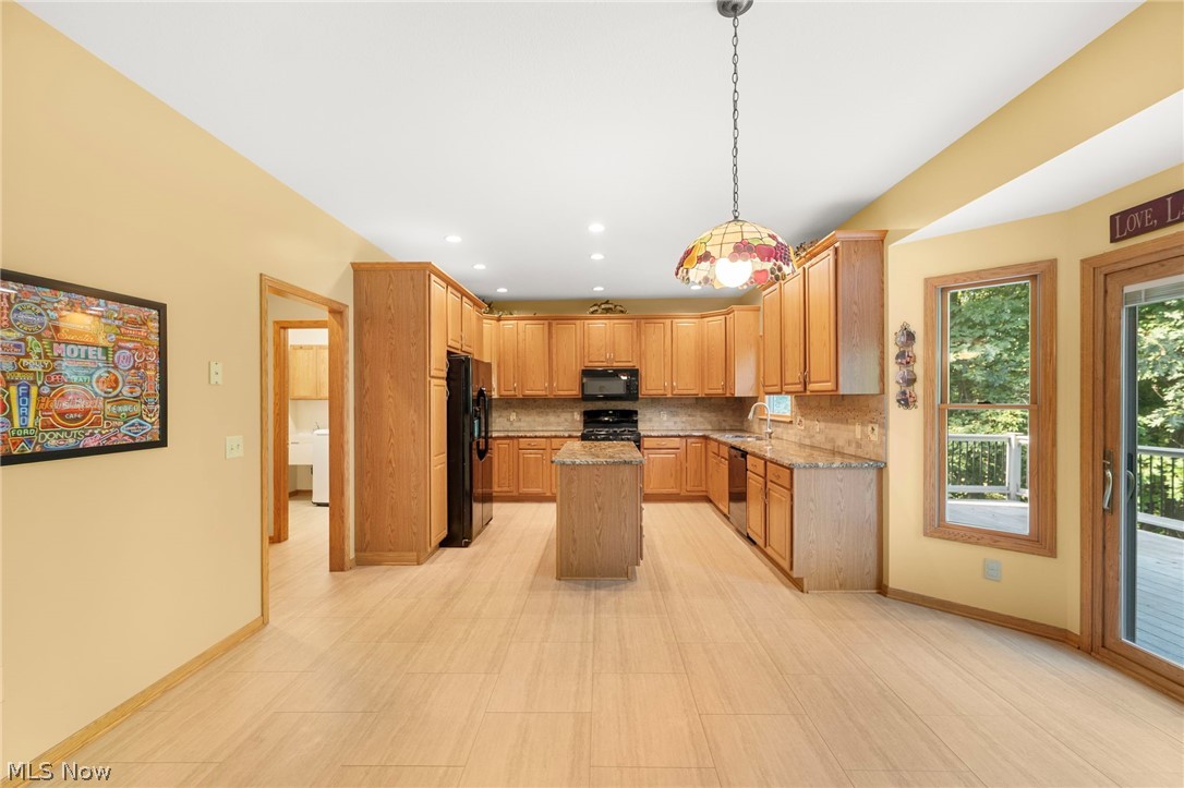 10 Cayuga Trail Property Photo 12