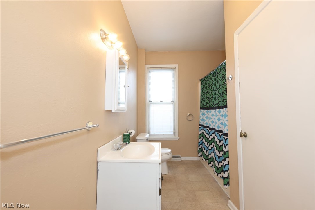 438 Carolina Ave Property Photo 18