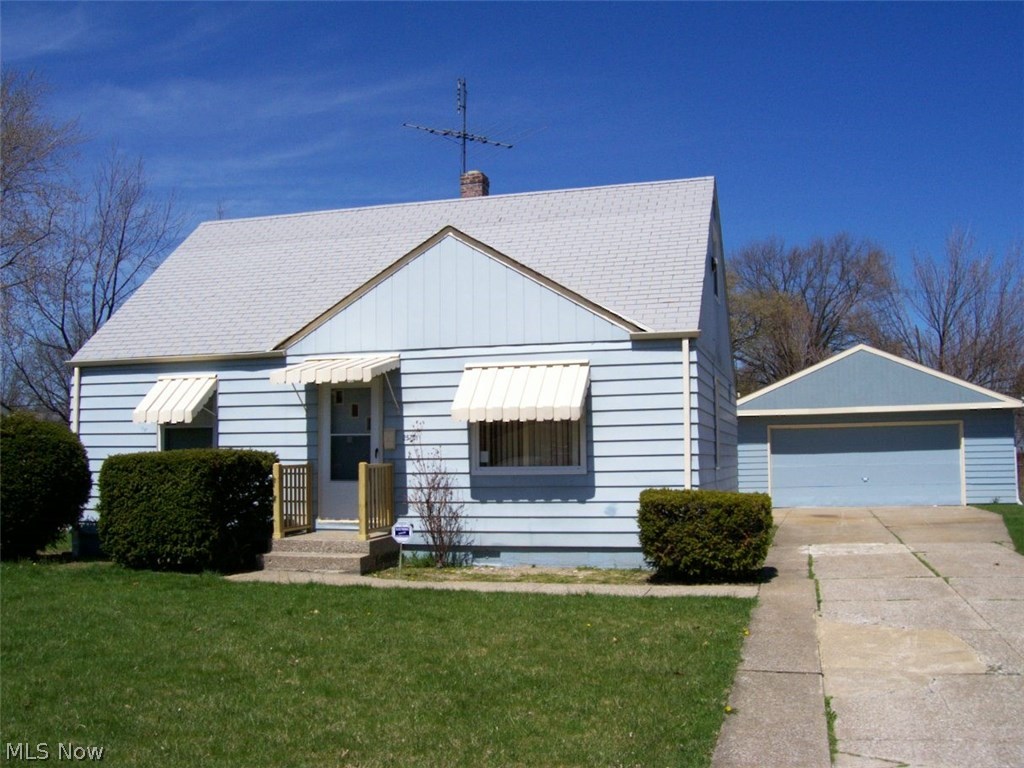 25701 Richards Avenue Property Photo 1