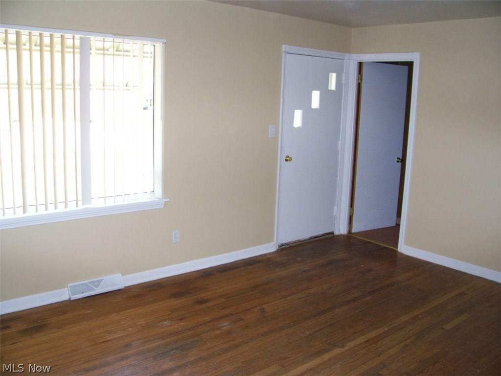 25701 Richards Avenue Property Photo 2