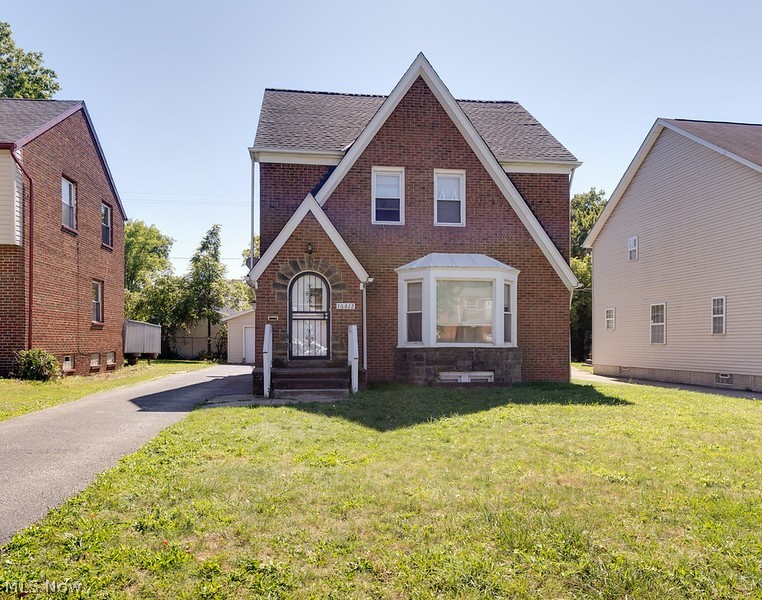 16612 Glendale Avenue Property Photo 1