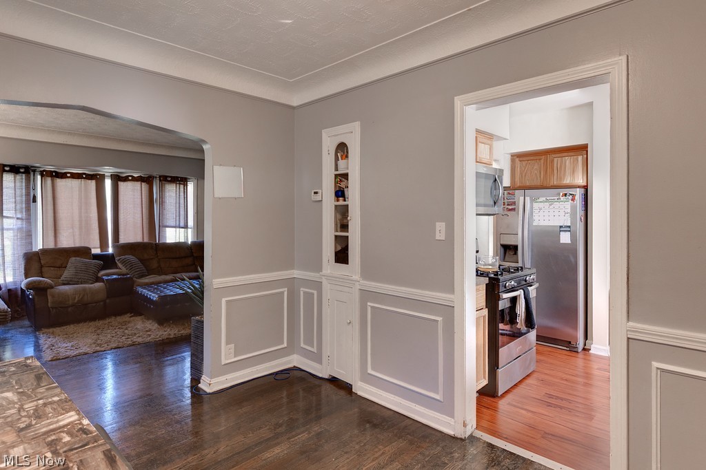 16612 Glendale Avenue Property Photo 4