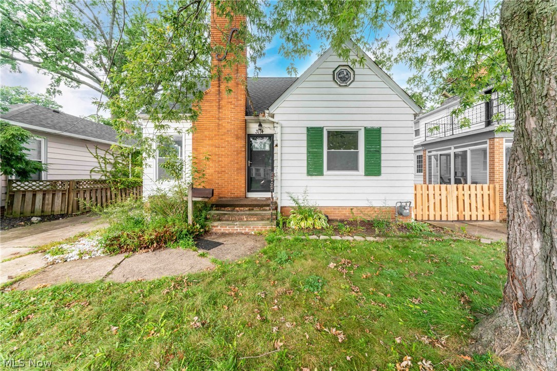 3114 W 160th Street Property Photo 1
