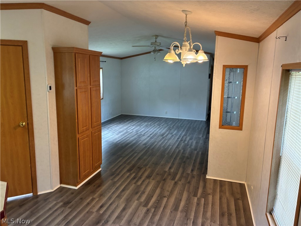 5 Carpenter Boulevard Property Photo 7
