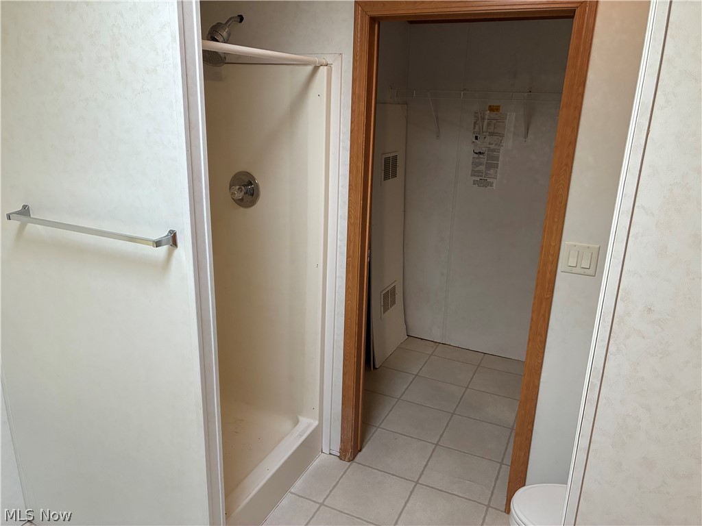5 Carpenter Boulevard Property Photo 9