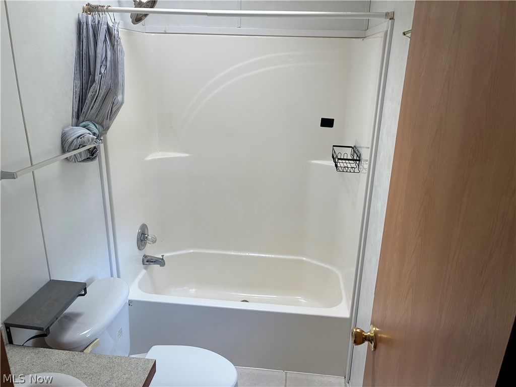 5 Carpenter Boulevard Property Photo 10