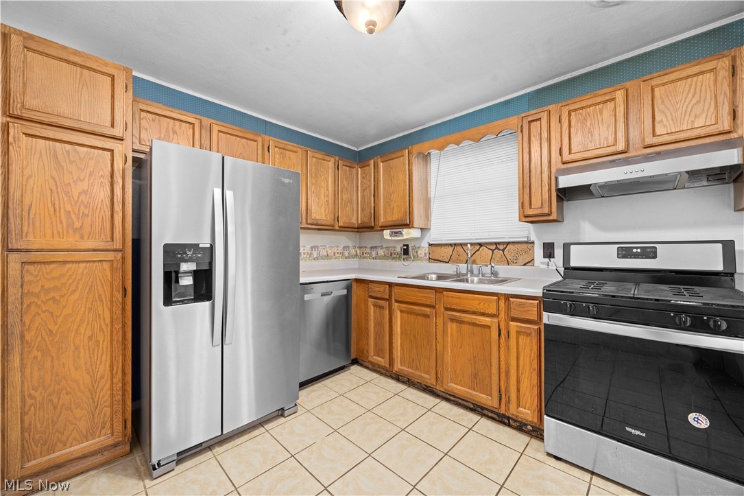 4105 Denison Avenue Property Photo 11