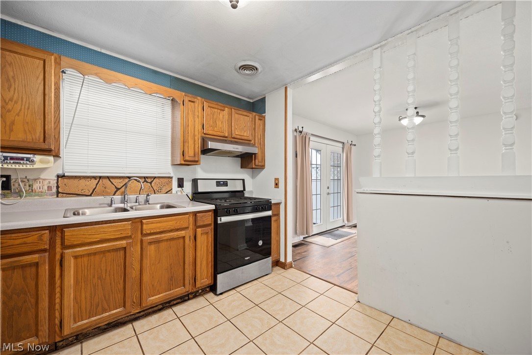 4105 Denison Avenue Property Photo 13