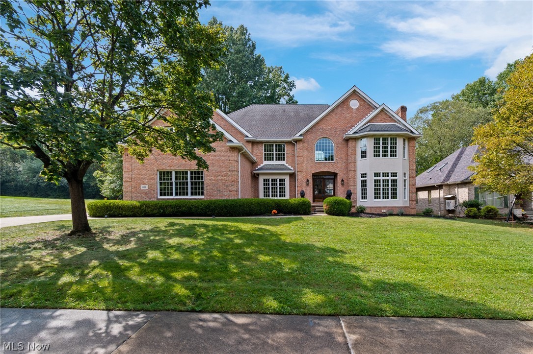834 Eaton Park Lane Property Photo 1