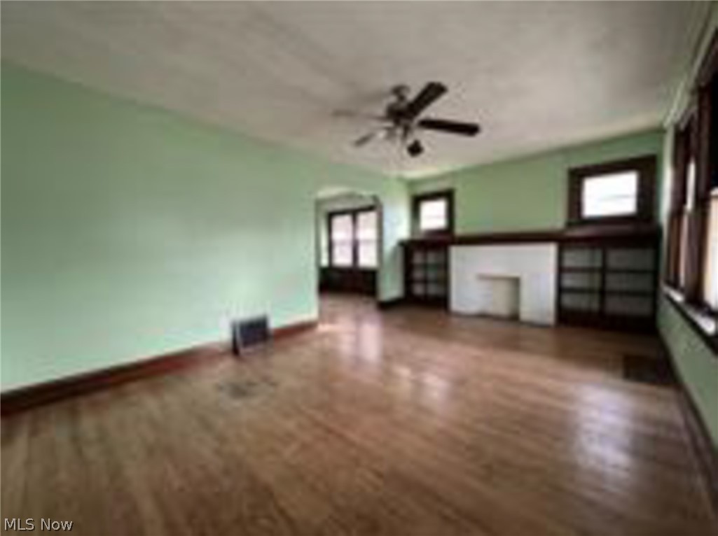 929 Jason Avenue Property Photo 6