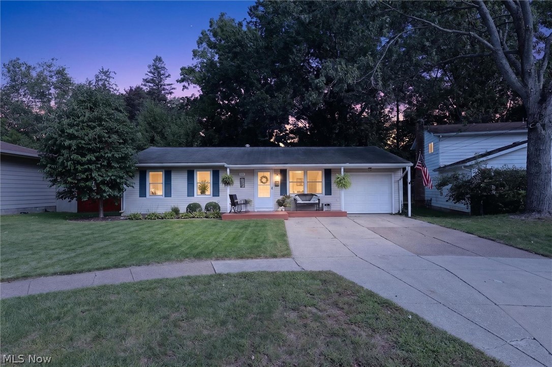 166 Pinewood Drive Property Photo 1