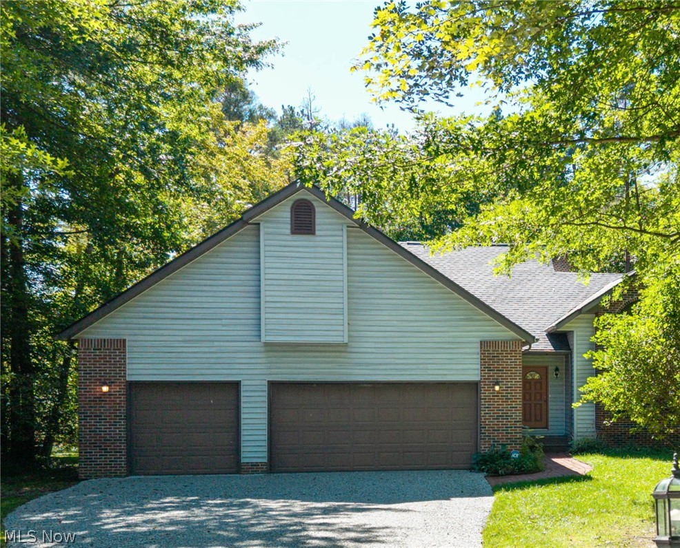3126 Cliffside Drive Property Photo 1