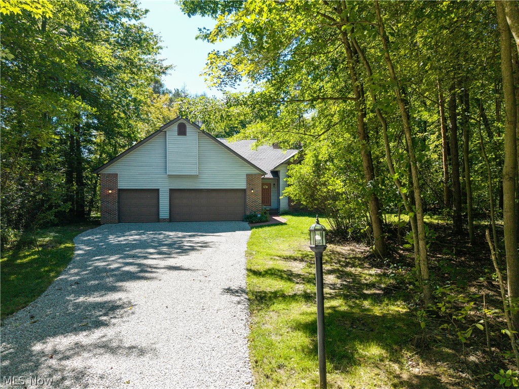 3126 Cliffside Drive Property Photo 2
