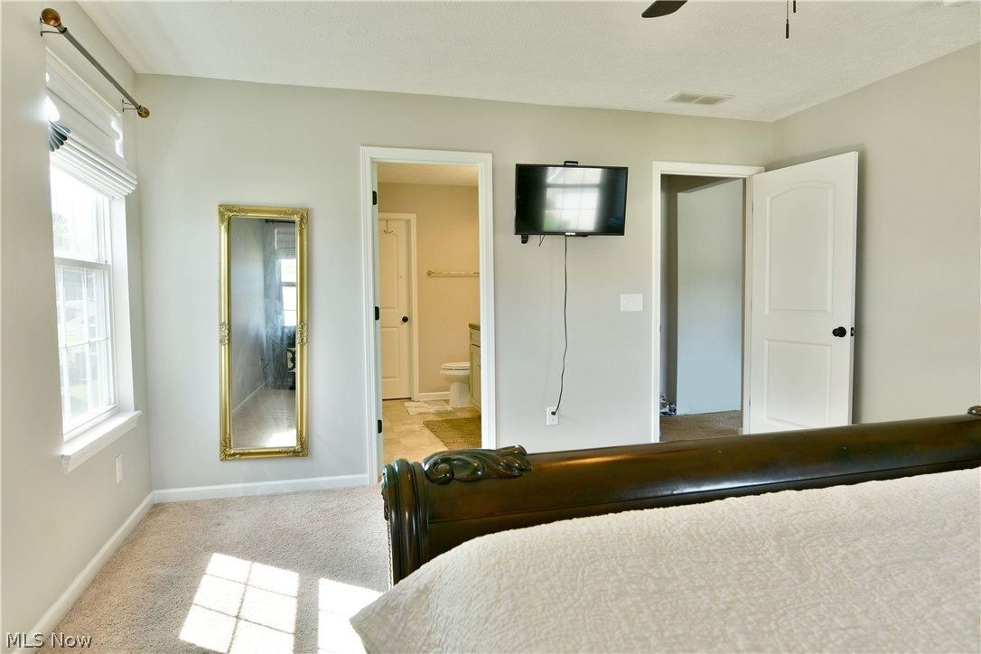 987 Hawkin Lane Property Photo 33