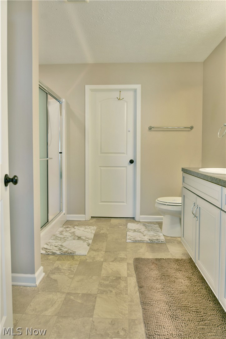 987 Hawkin Lane Property Photo 35