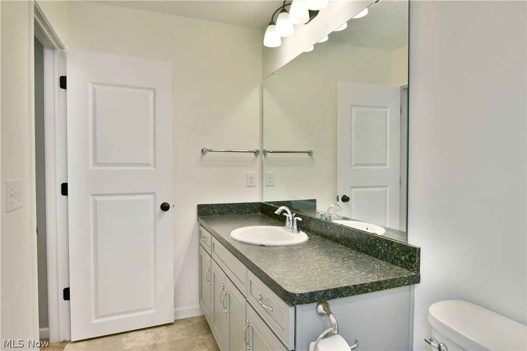 987 Hawkin Lane Property Photo 39